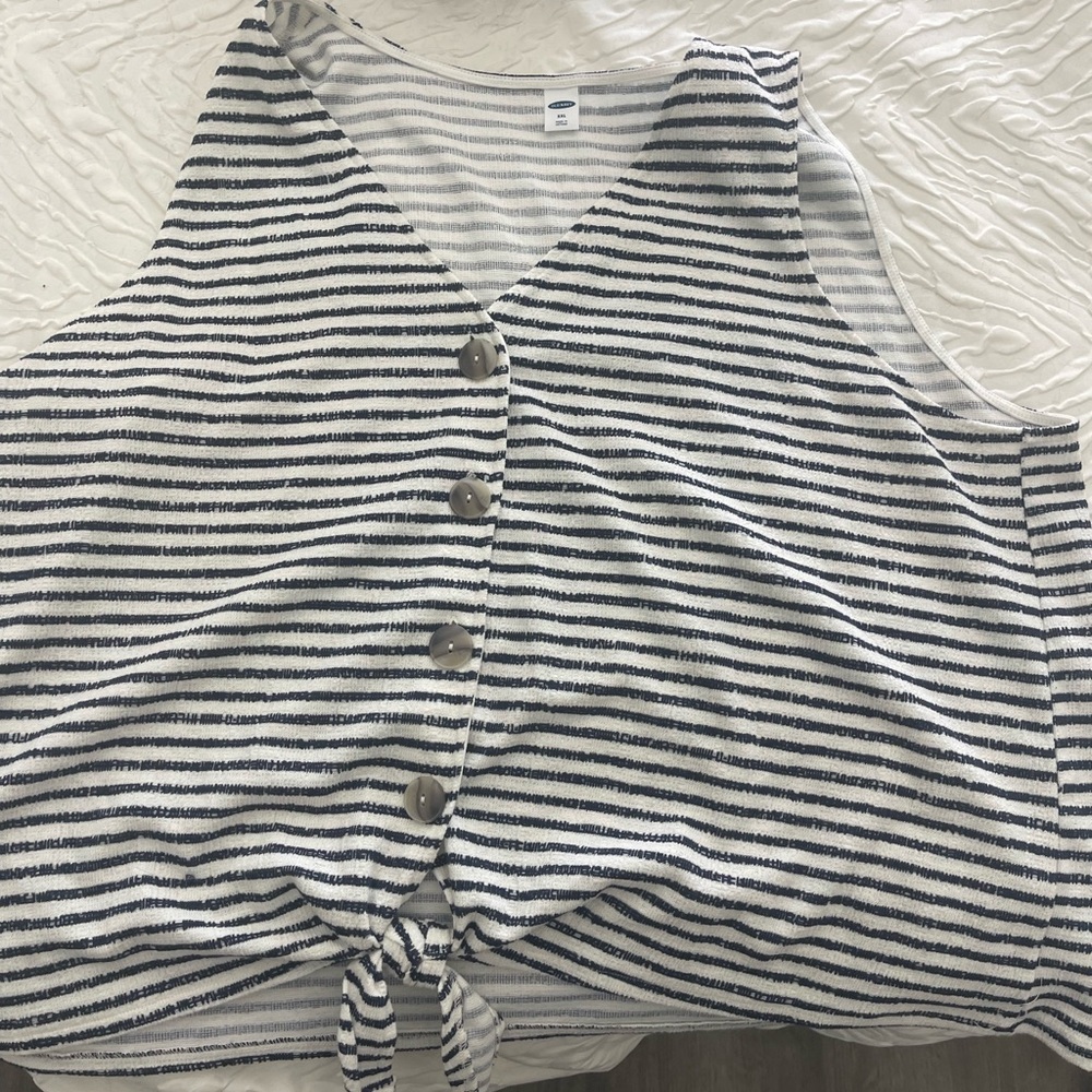 Old Navy Black and White Button Down Tank Top